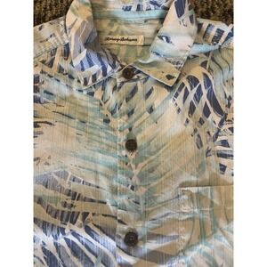 Tommy Bahama Hawaiian Silk Shirt Mens Medium  AOP Cruise Floral Vacation Beach